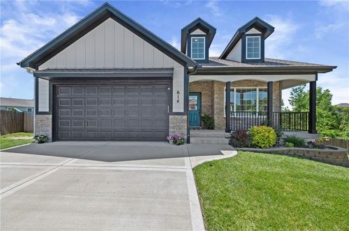 614 Caitlin Ct, Excelsior Springs, MO, 64024-7307 | Card Image
