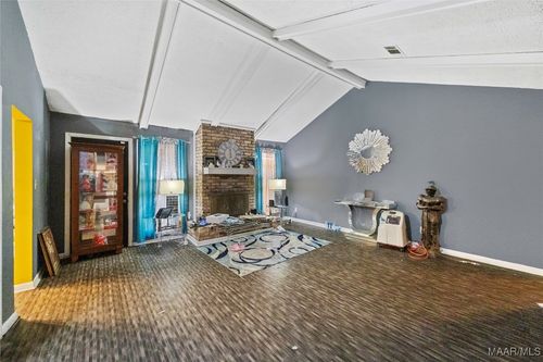 2699 Whispering Pine Dr, Montgomery, AL, 36116-4617 | Card Image