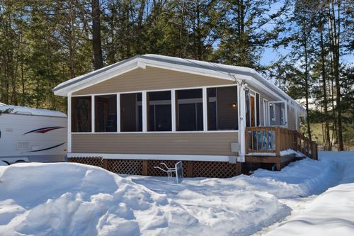 9 W Hill Pl, Center Barnstead, NH, 03225-3338 | Card Image