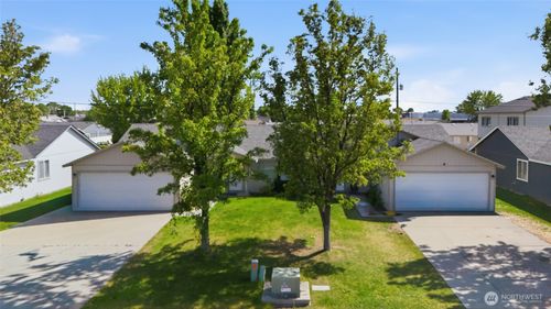 907-905 907 E Ball Ct, Moses Lake, WA, 98837-4407 | Card Image