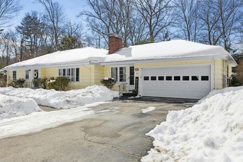 13 Dennis Cir, Northborough, MA, 01532-1709 | Card Image