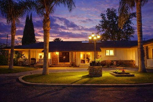 112 E Oleander, Fresno, CA, 93706 | Card Image