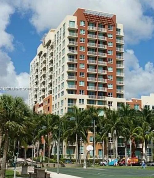 apt-801-2000 N Bayshore Dr, Miami, FL, 33137-5121 | Card Image