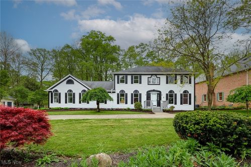 437 Victoria Park Dr, Tallmadge, OH, 44278-1574 | Card Image