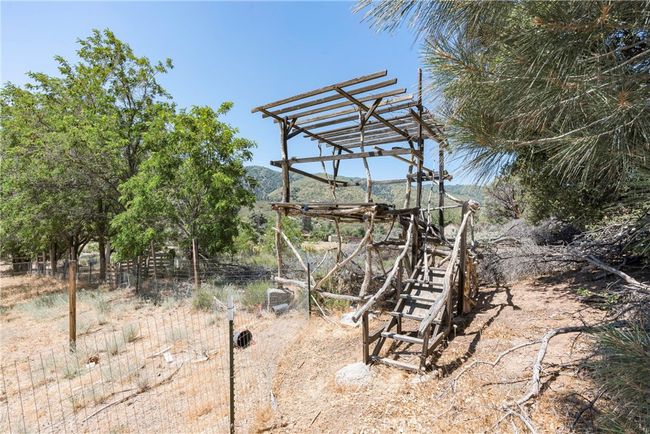 26865 Elizabeth Lake Rd, House other with 2 bedrooms, 2 bathrooms and 2 parking in Lake Hughes CA | Image 53