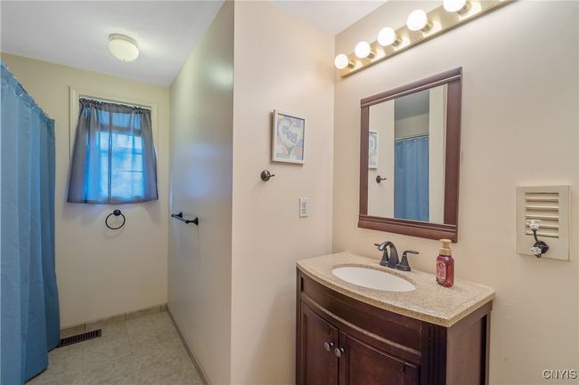 8732 Honeycomb Path, House other with 3 bedrooms, 4 bathrooms and null parking in Cicero NY | Image 34