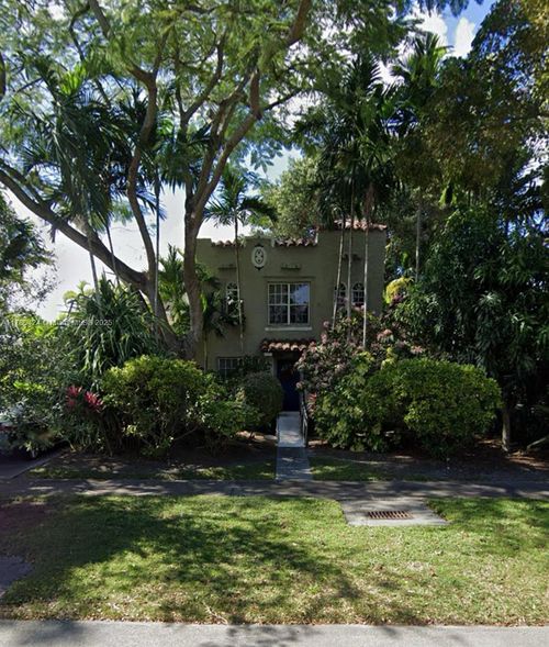 1118 Ferdinand St, Coral Gables, FL, 33134-2137 | Card Image