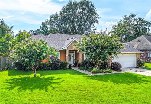 444 Choctaw Dr, Abita Springs, LA, 70420-3318 | Card Image
