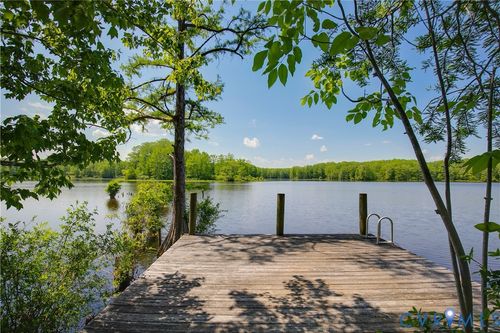 2221 S Landing Rd, Providence Forge, VA, 23140-3712 | Card Image