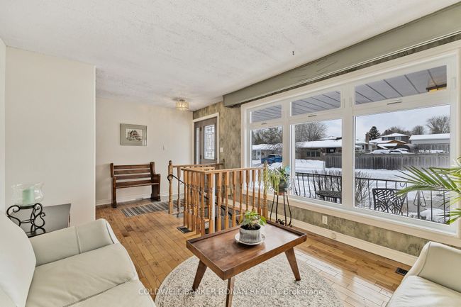 2 Lionel Stone Ave E, House other with 3 bedrooms, 2 bathrooms and 3 parking in Tottenham ON | Image 6
