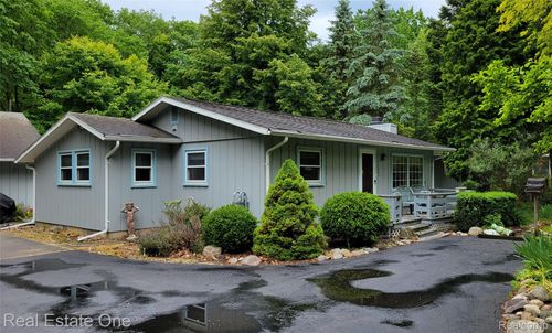 6637 Osbourn Dr, Caseville, MI, 48725-9783 | Card Image