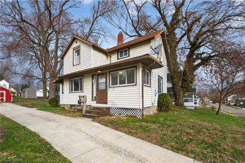 30 22nd Street Nw, Barberton, OH, 44203 | Card Image