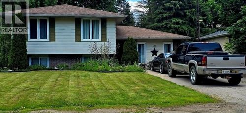 171 Kneider Ave, Dunnville, ON, N1A1A6 | Card Image