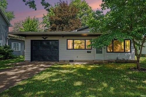 676 Milwaukee Ave, Elkhart, IN, 46514-2563 | Card Image