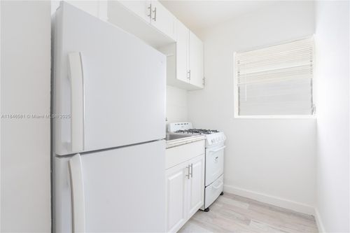apt-25-7311 Gary Ave, Miami Beach, FL, 33141-2547 | Card Image