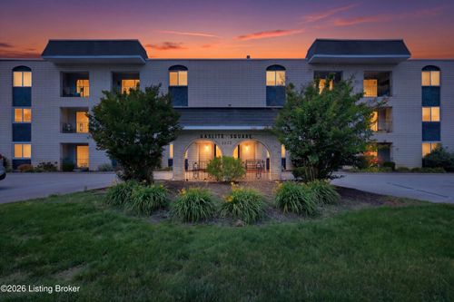 201-4825 Sherburn Ln, Louisville, KY, 40207-5127 | Card Image