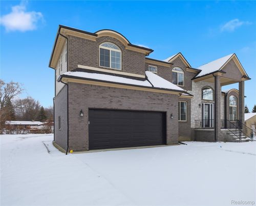 4619 Artley St, Canton, MI, 48188-2403 | Card Image