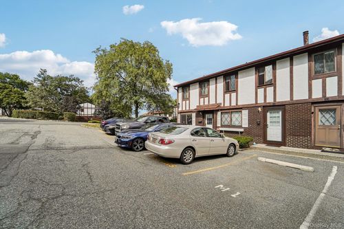112 Buckingham Ct, Pomona, NY, 10970-3710 | Card Image