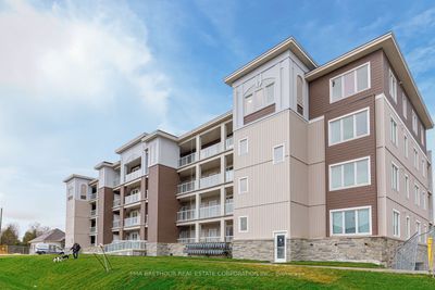 107 - 17 Spooner Cres, Condo with 2 bedrooms, 2 bathrooms and 1 parking in Collingwood ON | Image 1