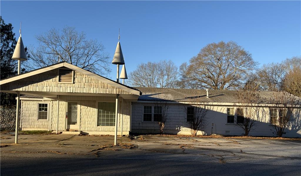 139 Hodges St, Loganville, GA 30052