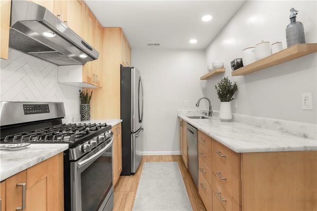 80 Lake Ridge Cv, Condo with 1 bedrooms, 1 bathrooms and 1 parking in Mohegan Lake NY | Image 18