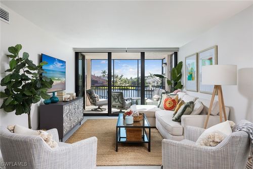 apt-202-10562 Gulf Shore Dr, NAPLES, FL, 34108-2059 | Card Image