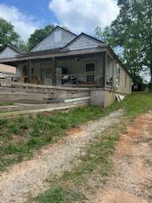 318 N 15th St, Griffin, GA, 30223-2324 | Card Image