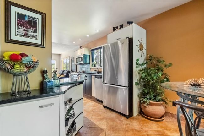 1 - 981 Fir Tree Glen, Townhouse with 2 bedrooms, 3 bathrooms and null parking in Saanich BC | Image 22
