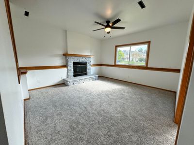 2440 W Crabapple Ln, Condo with 2 bedrooms, 1 bathrooms and null parking in Oak Creek WI | Image 3