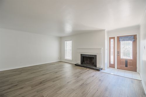 1138-5907 Copperwood Ln, Dallas, TX, 75248-3541 | Card Image