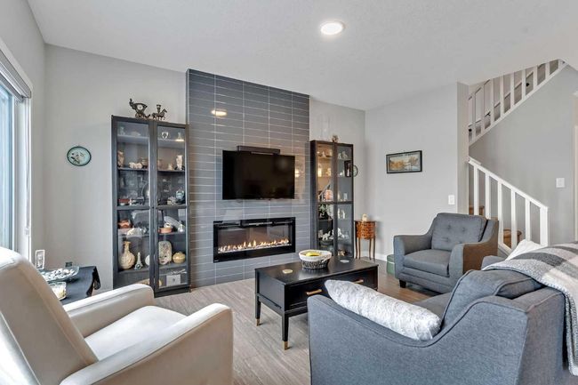 117 Legacy Glen Cir Se, House other with 3 bedrooms, 3 bathrooms and 4 parking in Calgary AB | Image 13