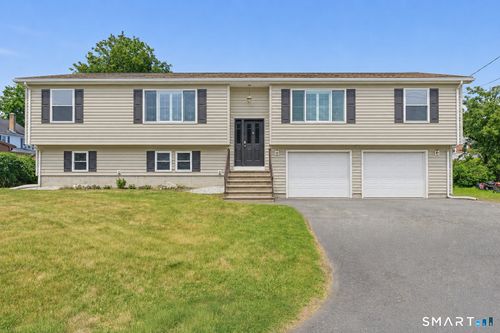 3 Charles St, Enfield, CT, 06082-2928 | Card Image