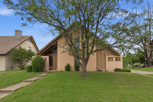 2814 Cheyenne St, Irving, TX, 75062-7272 | Card Image