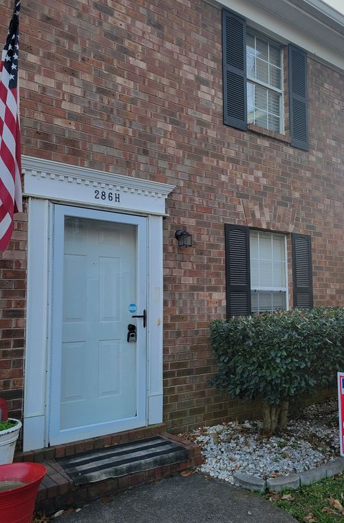 h-286 Donna Dr, Hendersonville, TN, 37075 | Card Image