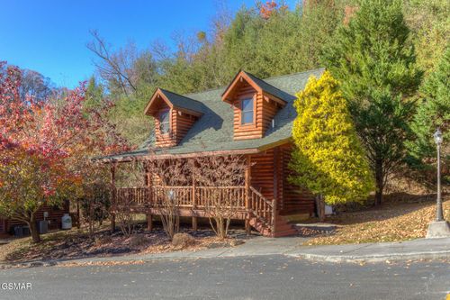 3139 Smoky Ridge Way, Sevierville, TN, 37862-7455 | Card Image