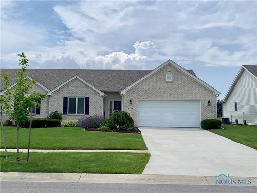 4262 Waterbend Dr E, Maumee, OH, 43537-9116 | Card Image