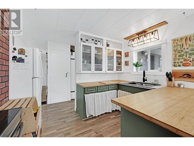 2820 Westsyde Rd, House other with 3 bedrooms, 2 bathrooms and null parking in Kamloops BC | Image 8