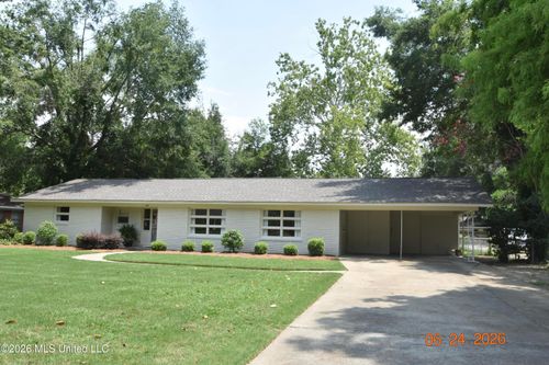 408 E Park Ave, Greenwood, MS, 38930-3130 | Card Image