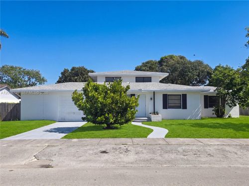 2511 Plunkett St, Hollywood, FL, 33020-5843 | Card Image