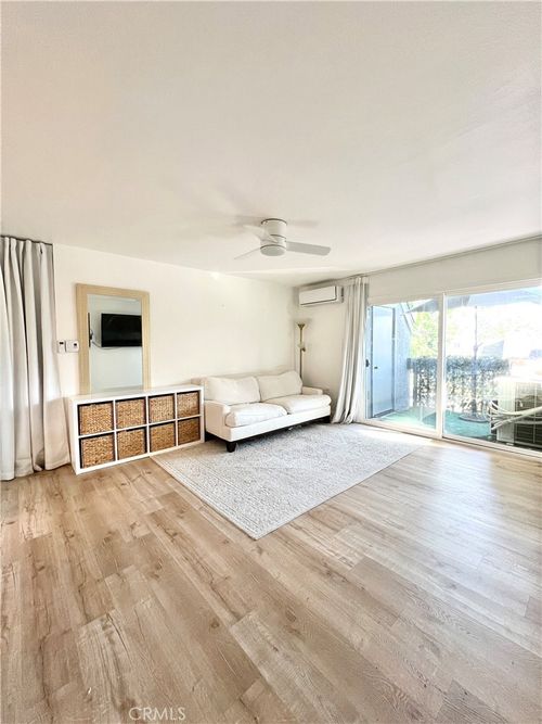 6-19 Wildwood, Irvine, CA, 92604-3329 | Card Image