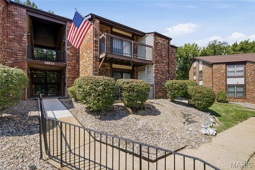 f-6803 Cottage Grove Ln, Oakville, MO, 63129-3949 | Card Image