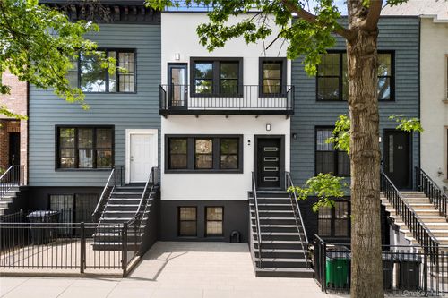 83A Cooper St, Brooklyn, NY, 11207-2097 | Card Image
