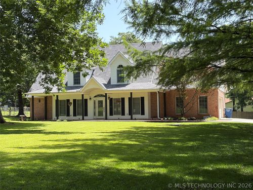 1304 Iroquois Ave, Chouteau, OK, 74337-3761 | Card Image