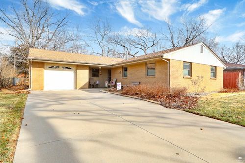 1820 Browning Ave, Manhattan, KS, 66502-2302 | Card Image