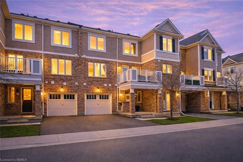 12-1025 Nadalin Hts, Milton, ON, L9T8R3 | Card Image