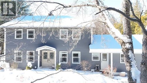 2 Henderson Park Rd, Rothesay, NB, E2E5M1 | Card Image