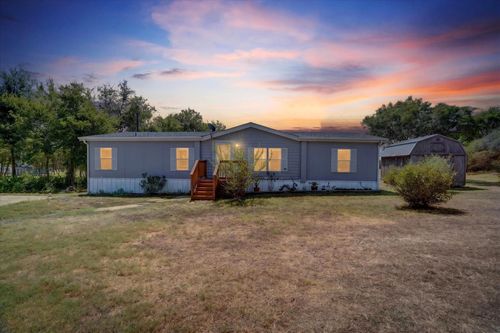 824 Quail Run, Cleburne, TX, 76031-7726 | Card Image