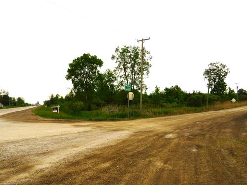 65002 Gratiot Ave, Lenox, MI, 48050 | Card Image