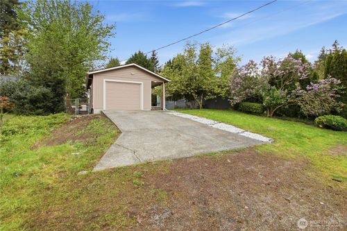 13033 31st Ave Ne, Seattle, WA, 98125-4409 | Card Image
