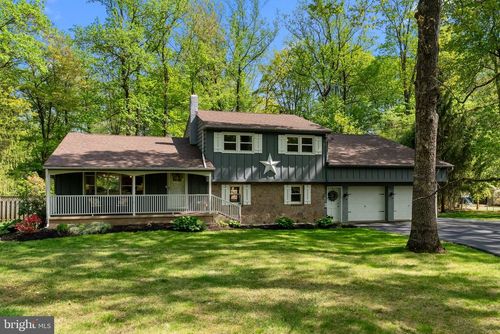 5393 Mechanicsville Rd, MECHANICSVILLE, PA, 18934-9512 | Card Image